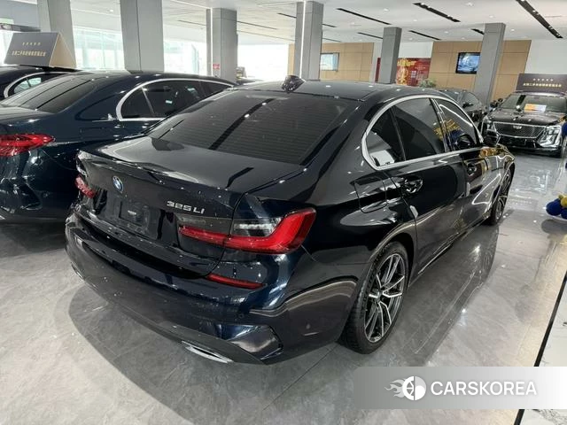 BMW 3 series 2022 Черный из Китая, фото 2