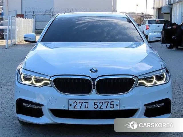 BMW 5 Series (G30) id 3622711 из Кореи 11