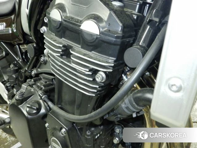 Engine photo
