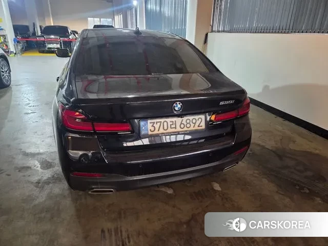 BMW 5 Series (G30) 2022 Черный из Кореи, фото 2