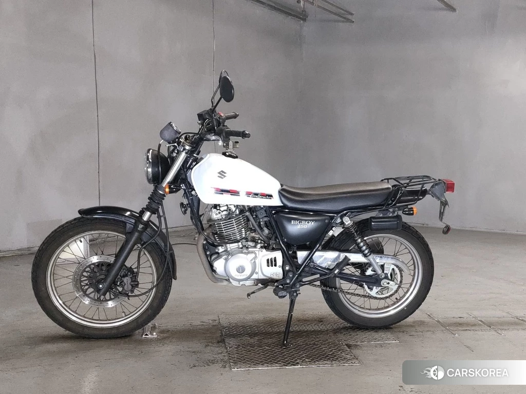 Проданный Suzuki GRASS TRACKER BIG BOY 250 2013 из Японии