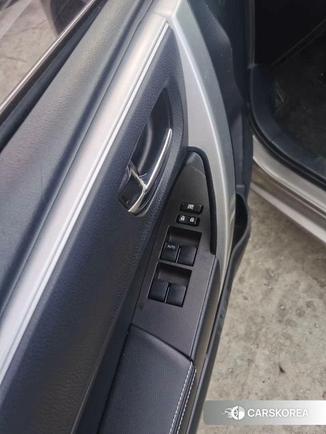 Toyota Corolla id 4242388 из Китая 12