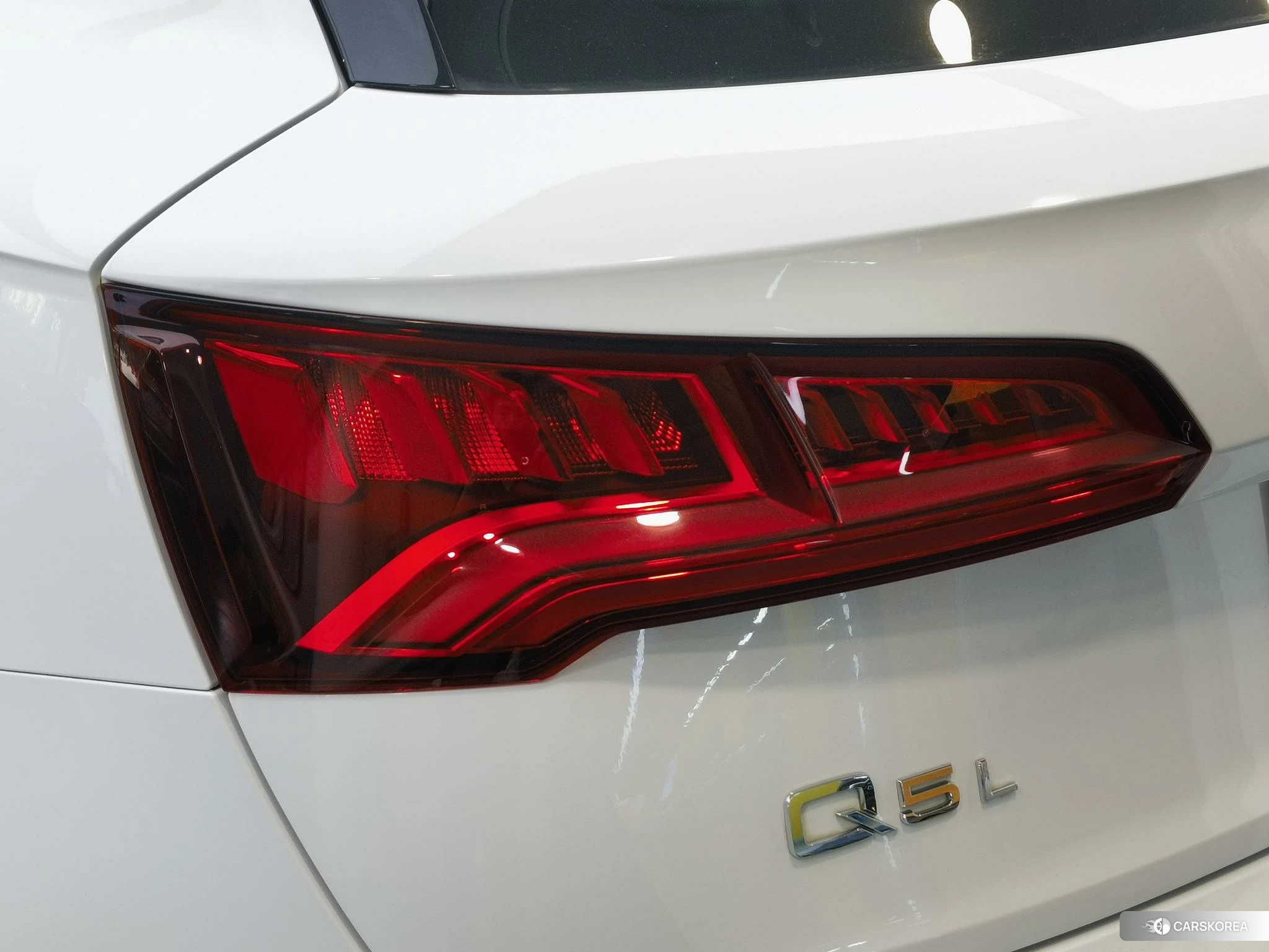 Audi Q5L id 4513967 из Китая 12