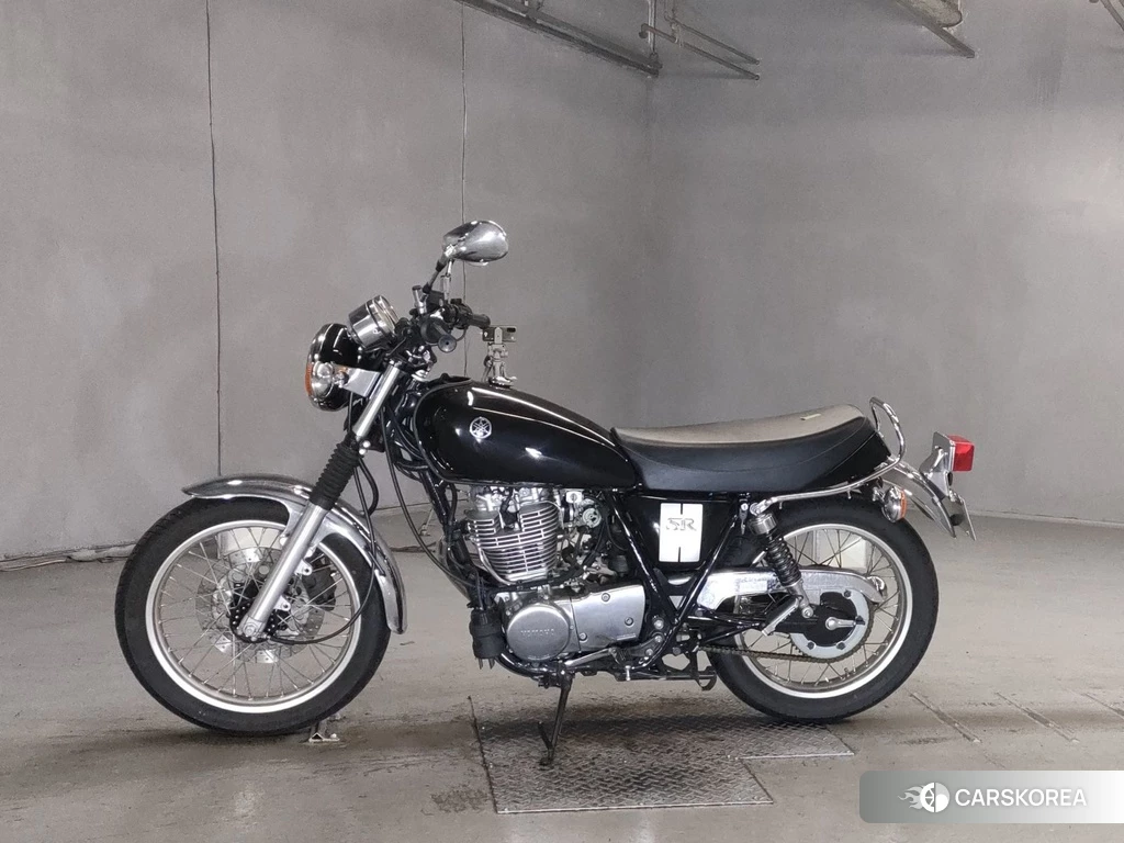 Проданный Yamaha SR 400 2020 из Японии, фото 2