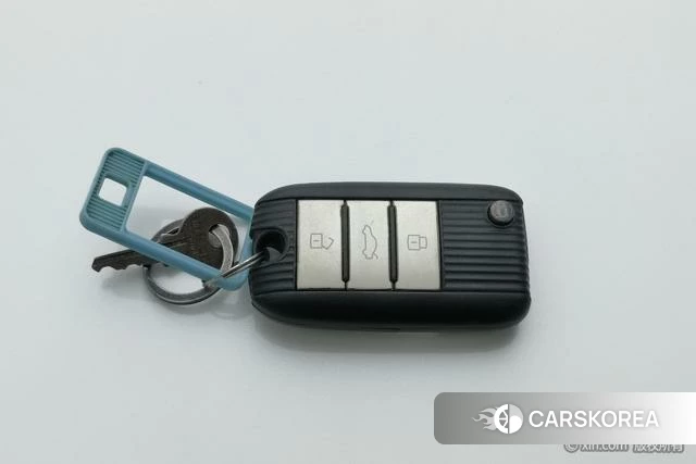 Roewe Ei5 id 4254378 из Китая 12