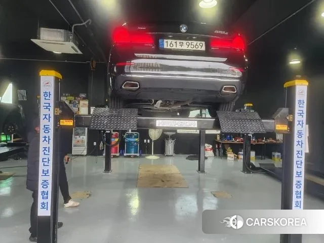 BMW 5 Series (G30) 2021 Черный из Кореи, фото 2