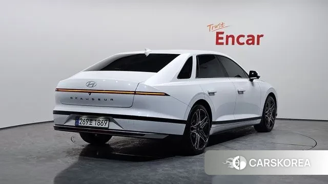 Hyundai Grandeur (GN7) id 3758825 из Кореи 12