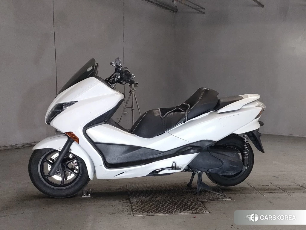 Проданный Honda FORZA Z 2012 из Японии, фото 2