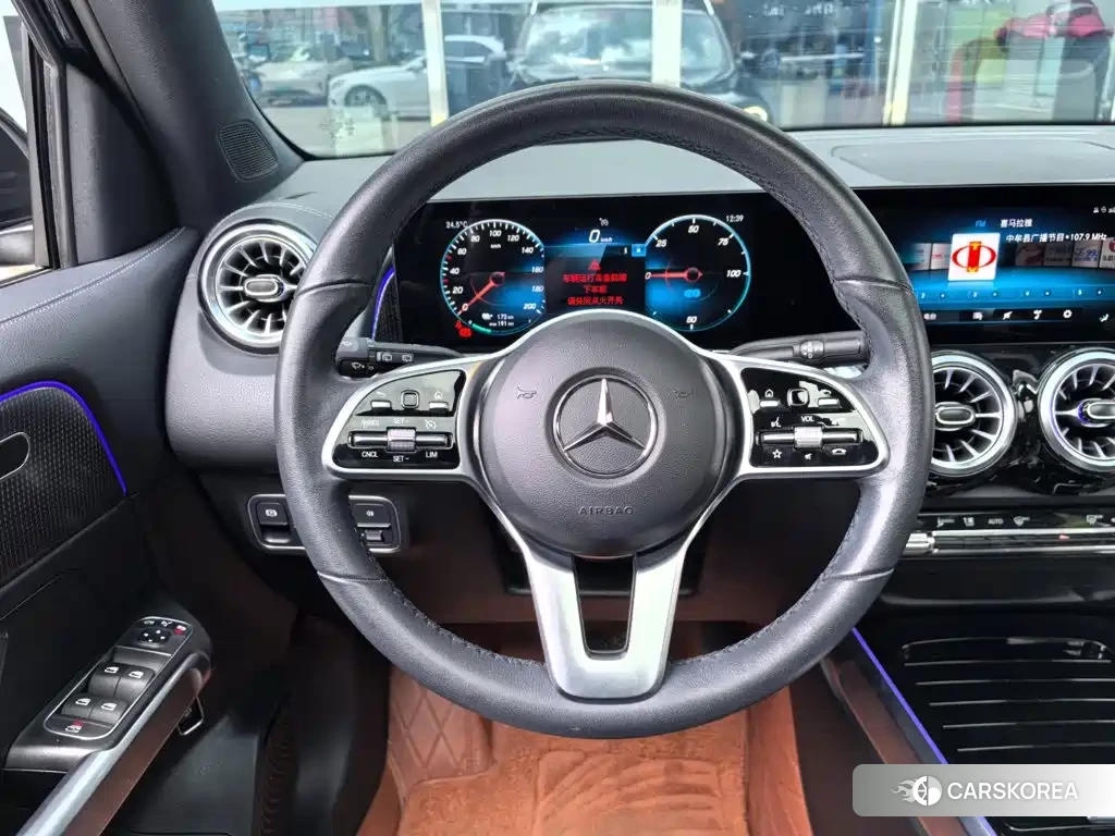 Mercedes-Benz EQB 2023 Черный из Китая, фото 3