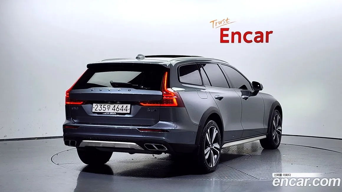 Volvo V60 Cross-Country 2nd Generation id 2065914 из Кореи 12