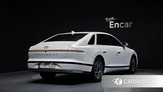 Hyundai Grandeur (GN7) id 4408881 из Кореи 12