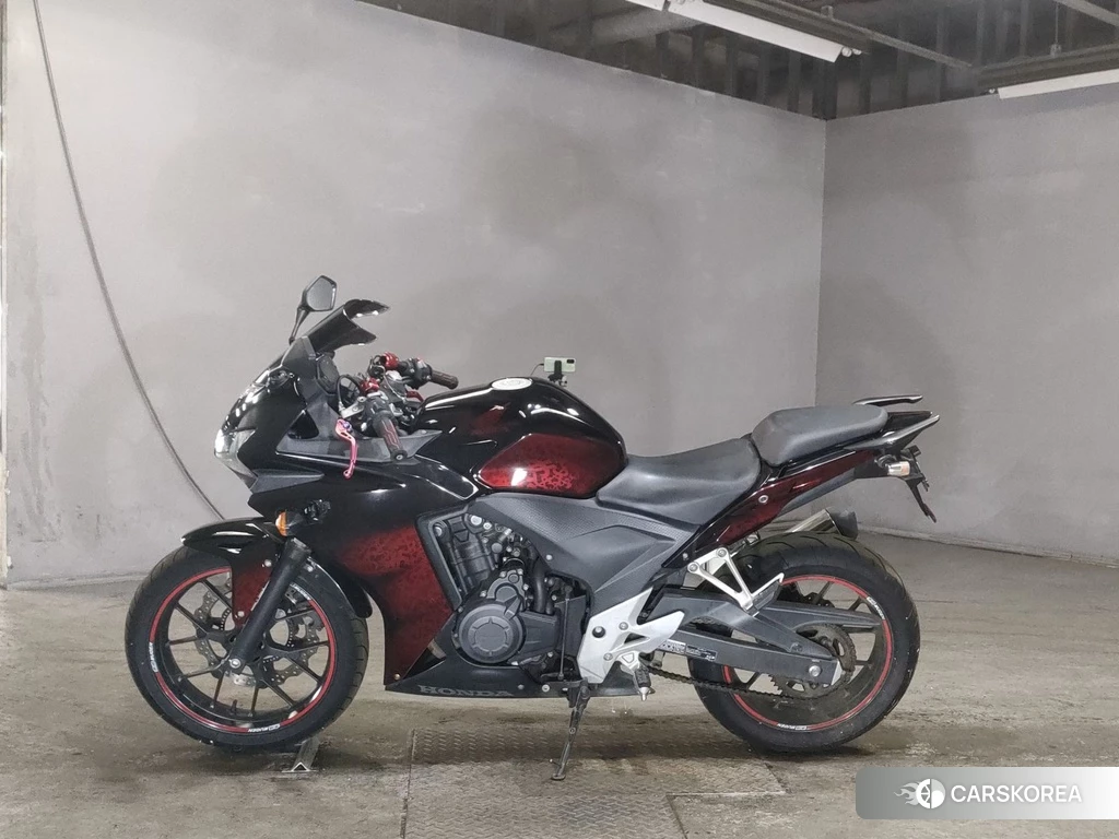 Проданный Honda CBR400R 2014 из Японии, фото 2