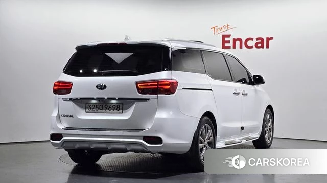 Kia The New Carnival id 3937087 из Кореи 12