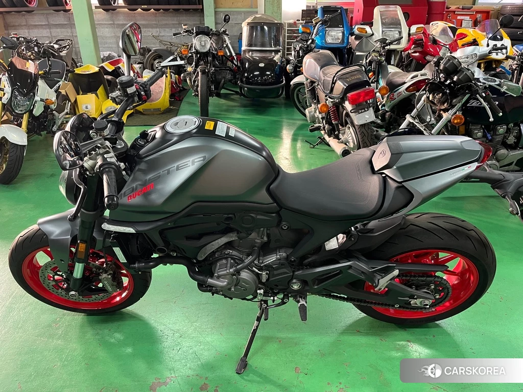 Проданный Ducati MONSTER 937 PLUS 2022 из Японии