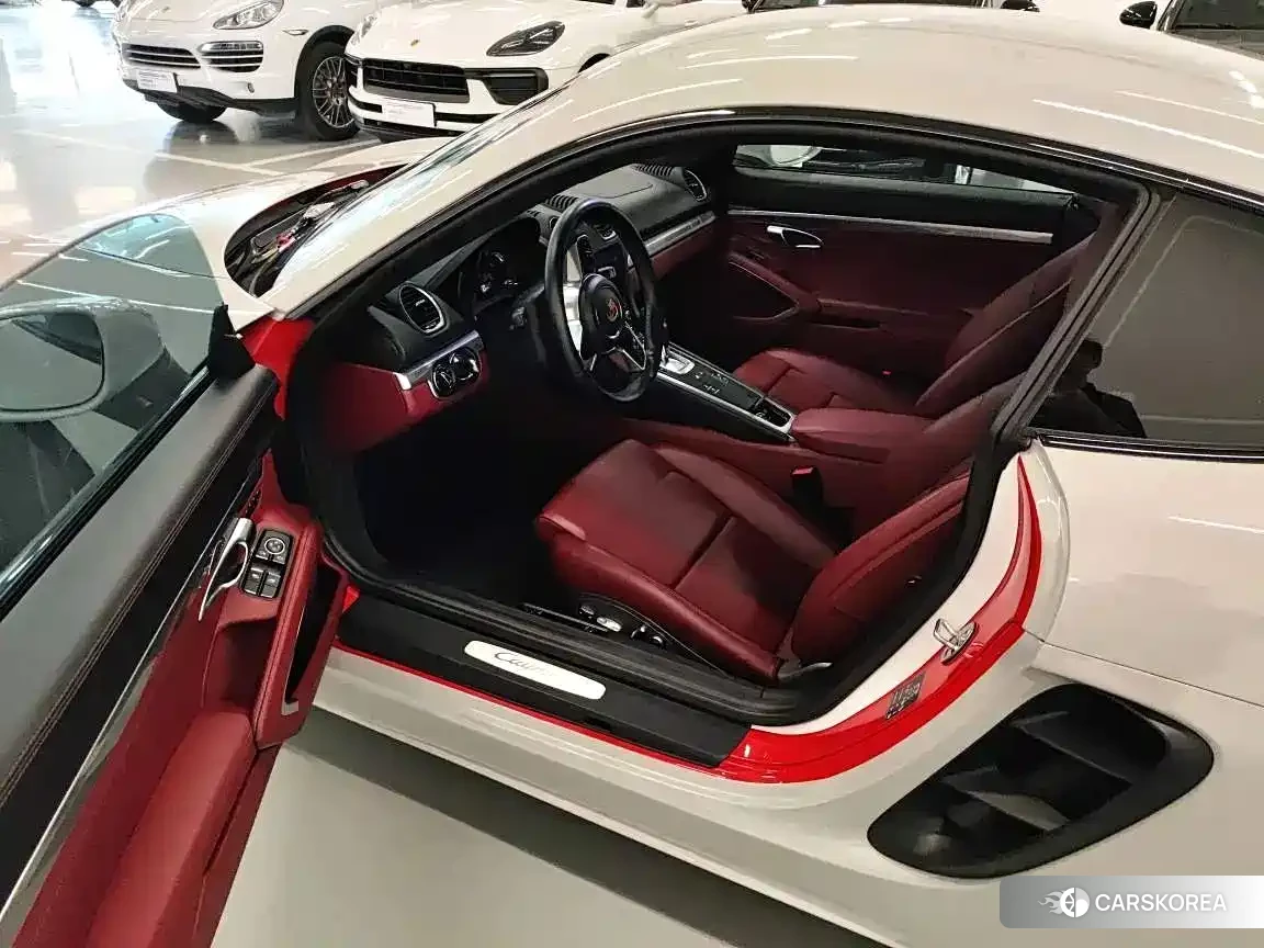 Porsche 718 2018 Red/purple из Китая, фото 2