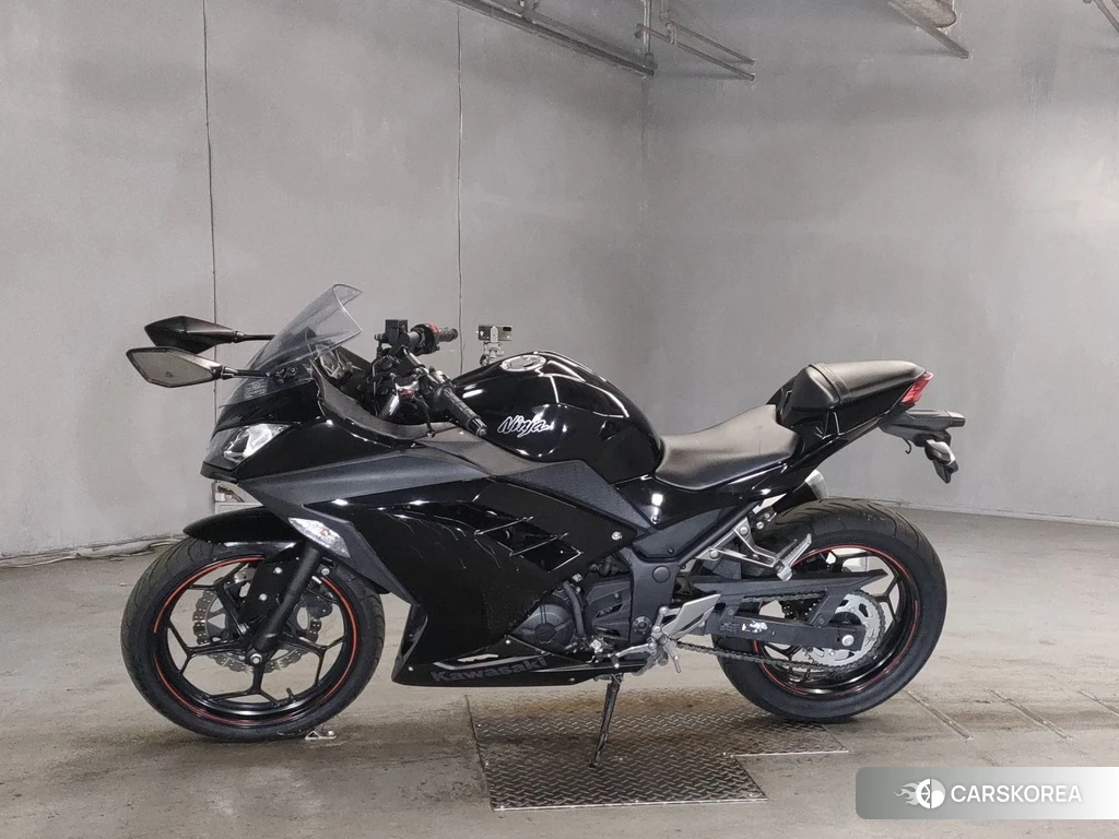 Проданный Kawasaki NINJA 250 2014 из Японии, фото 2