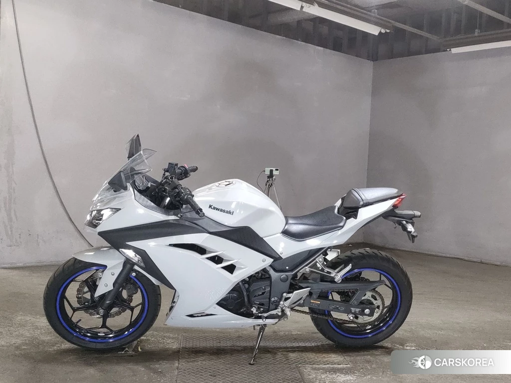 Проданный Kawasaki NINJA 250 2017 из Японии, фото 2