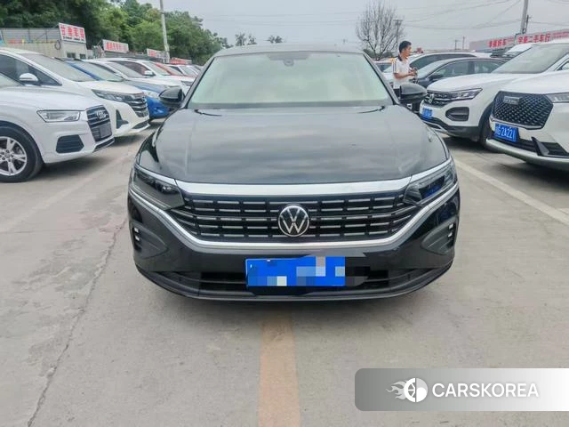 Volkswagen Passat 2022 Черный из Китая, фото 2