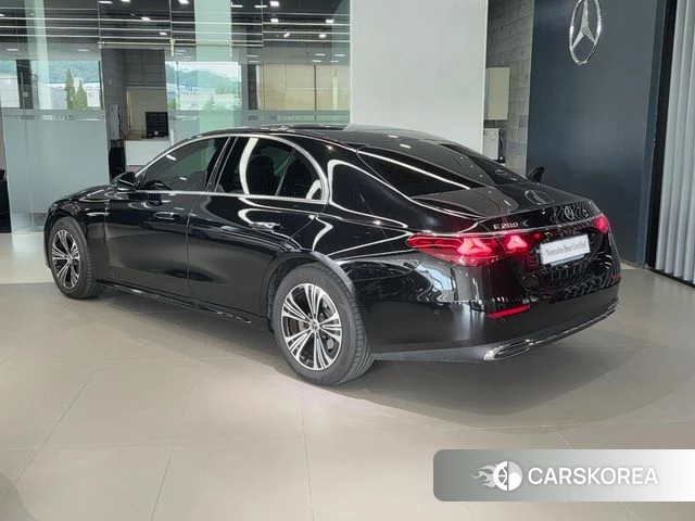 Mercedes-Benz E-Class W214 id 4635034 из Кореи 9