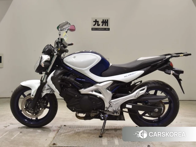 Проданный Suzuki GLADIUS 400 2010 из Японии, фото 4