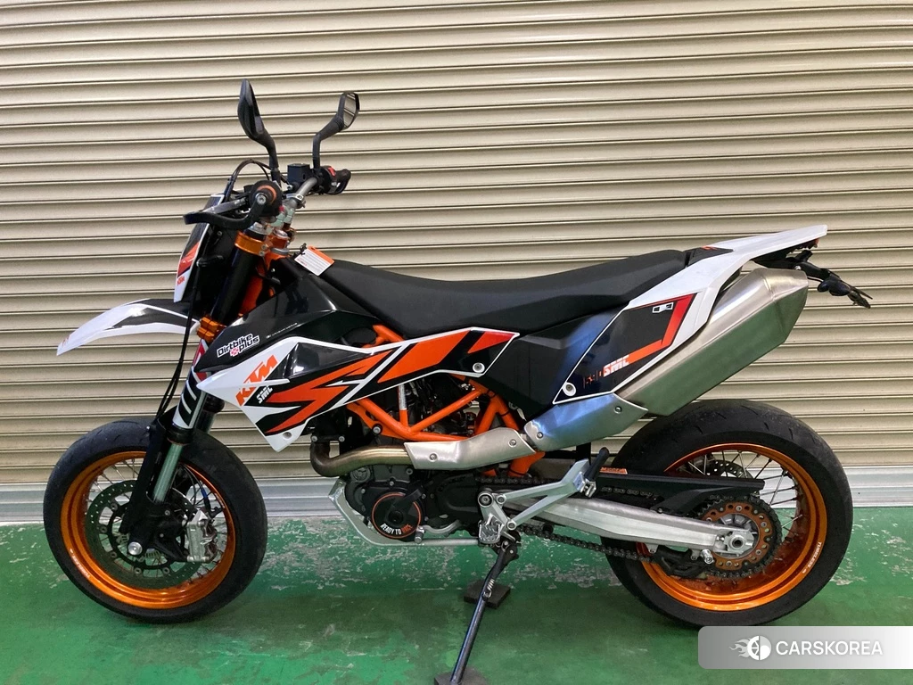 Проданный KTM 690 SMC R 2014 из Японии