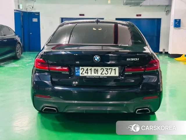 BMW 5 Series (G30) 2021 Черный из Кореи, фото 3