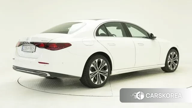 Mercedes-Benz E-Class W214 id 3575925 из Кореи 12