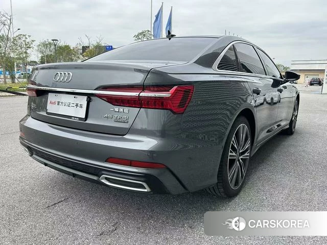 Audi A6L 2022 Серебристо-серый из Китая, фото 6