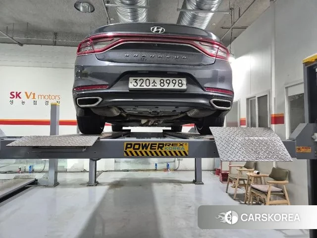 Hyundai Grandeur IG 2018 Серебристо-серый из Кореи, фото 2