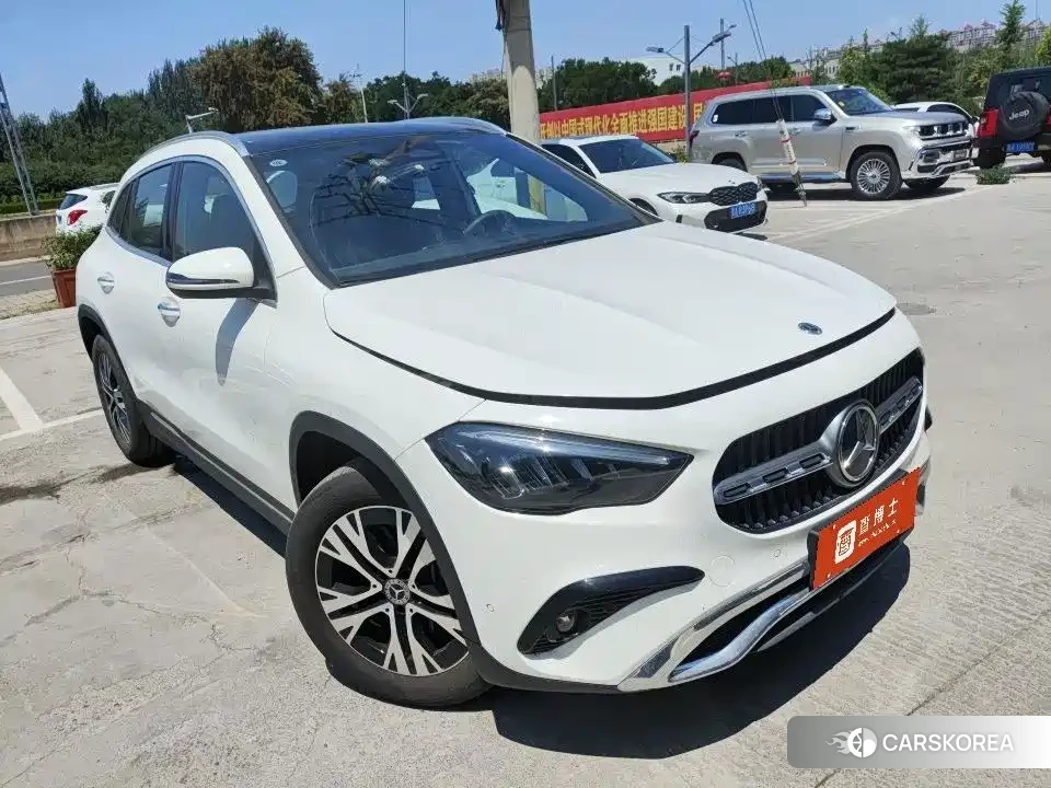 Mercedes-Benz GLA 2024 Белый из Китая, фото 2