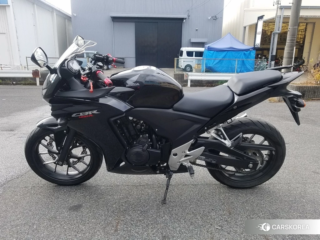 Проданный Honda CBR400R 2014 из Японии, фото 2