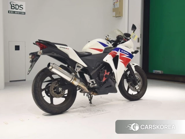 Проданный Honda CBR250R id 4175867 из Японии, фото 2