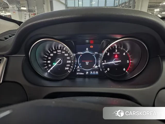 Land Rover Discovery Sports 2018 Белый из Кореи, фото 2