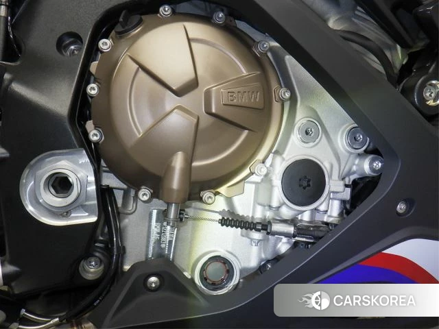 Engine photo