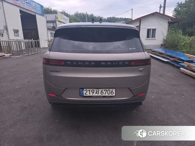 Land Rover Range Rover Sport 3rd Generation 2023 Золотой из Кореи, фото 2