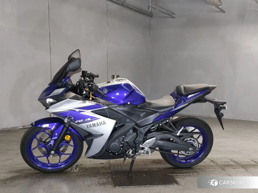 Проданный Yamaha YZF-R3 2015 из Японии