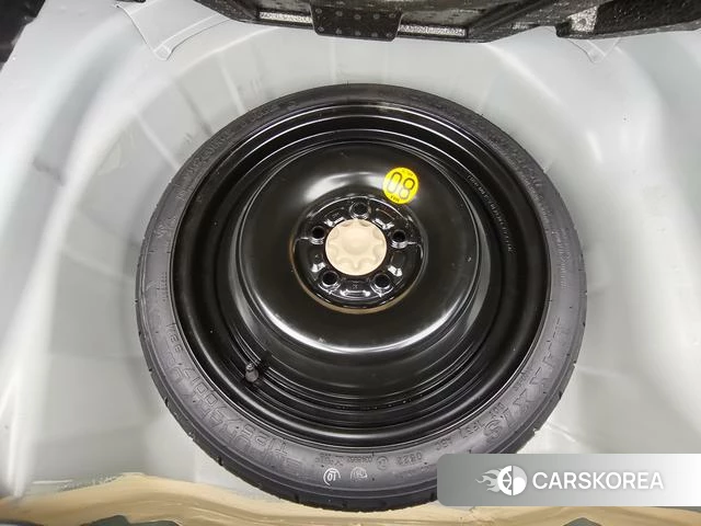 Toyota Corolla id 4257570 из Китая 12