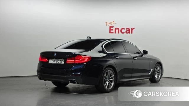 BMW 5 Series (G30) id 3880228 из Кореи 12