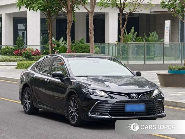 Toyota Camry 2023 Черный из Китая, фото 2