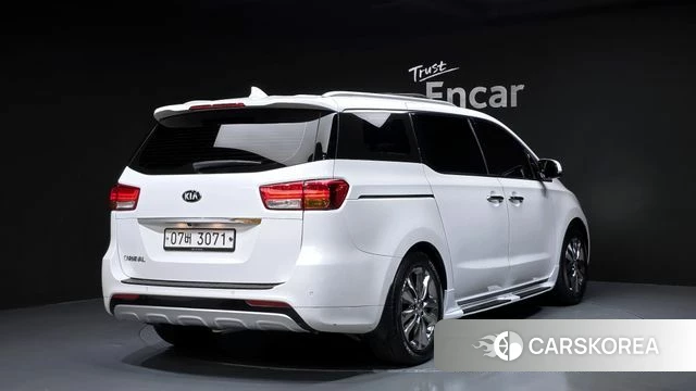 Kia All New Carnival id 4372120 из Кореи 12