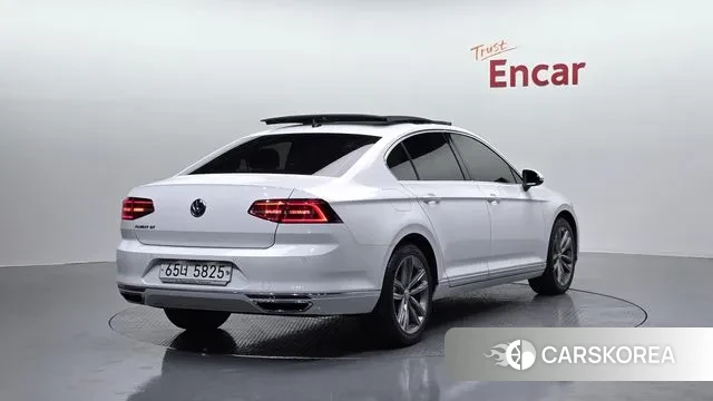 Volkswagen Passat GT (B8) id 3682593 из Кореи 12