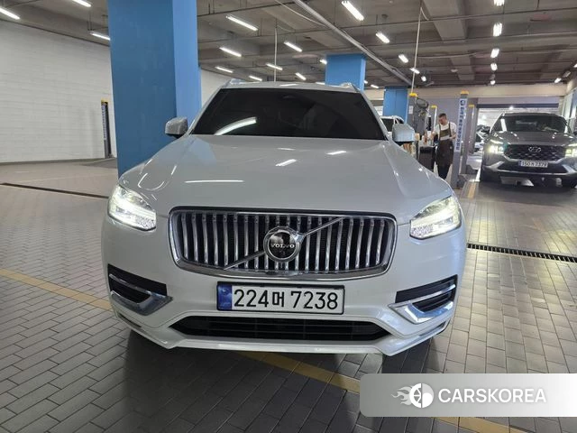 Volvo XC90 second Generation 2023 Белый из Кореи, фото 2
