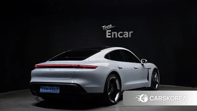 Porsche Taycan id 3447922 из Кореи 12