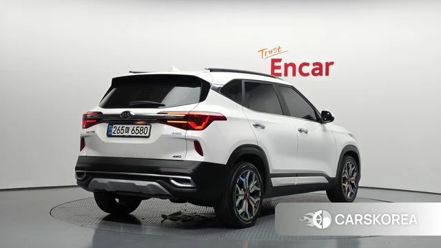 Kia Seltos id 4179610 из Кореи 12