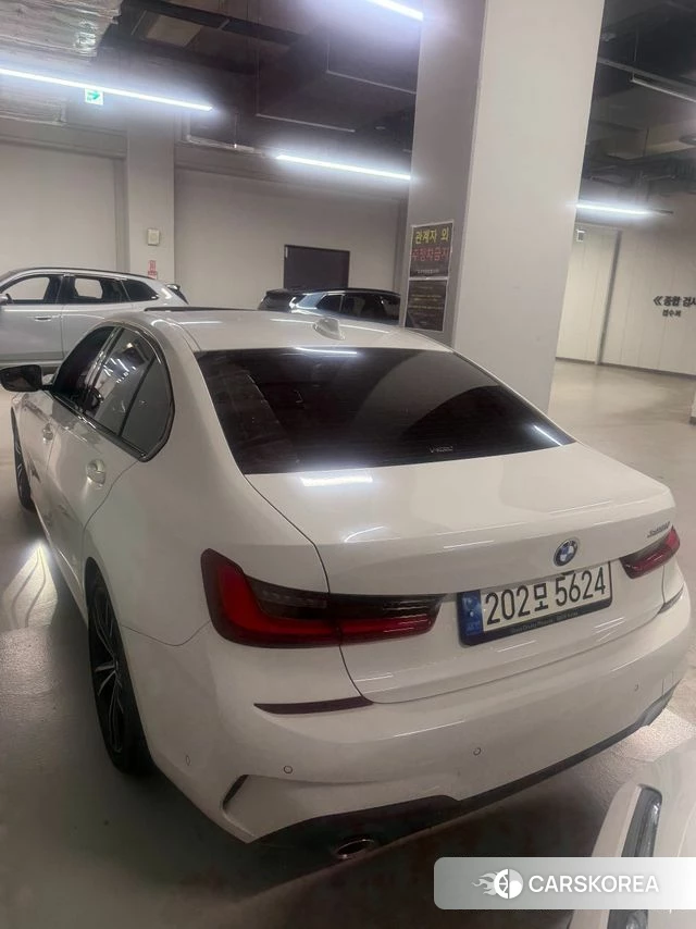 BMW 3 Series (G20) 2022 Белый из Кореи, фото 2