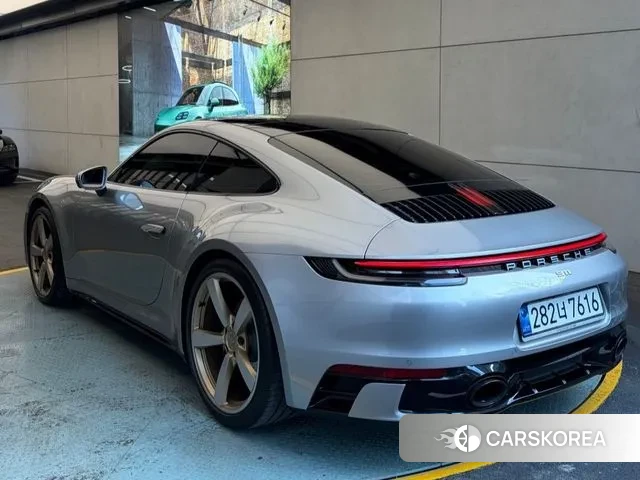Porsche 911(992) 2024 Серебристо-серый из Кореи, фото 5