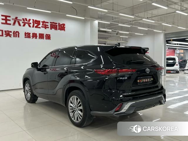 Toyota Highlander id 4261855 из Китая 7