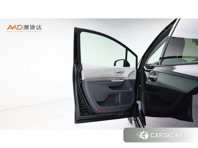 Toyota Grevia 2024 Черный из Китая, фото 3