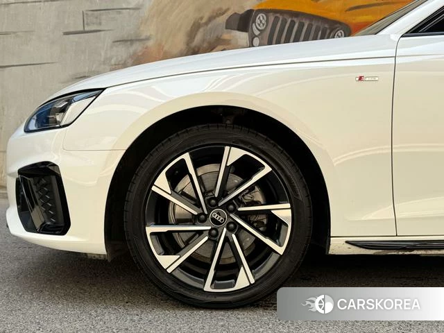 Audi A4L id 4334814 из Китая 8