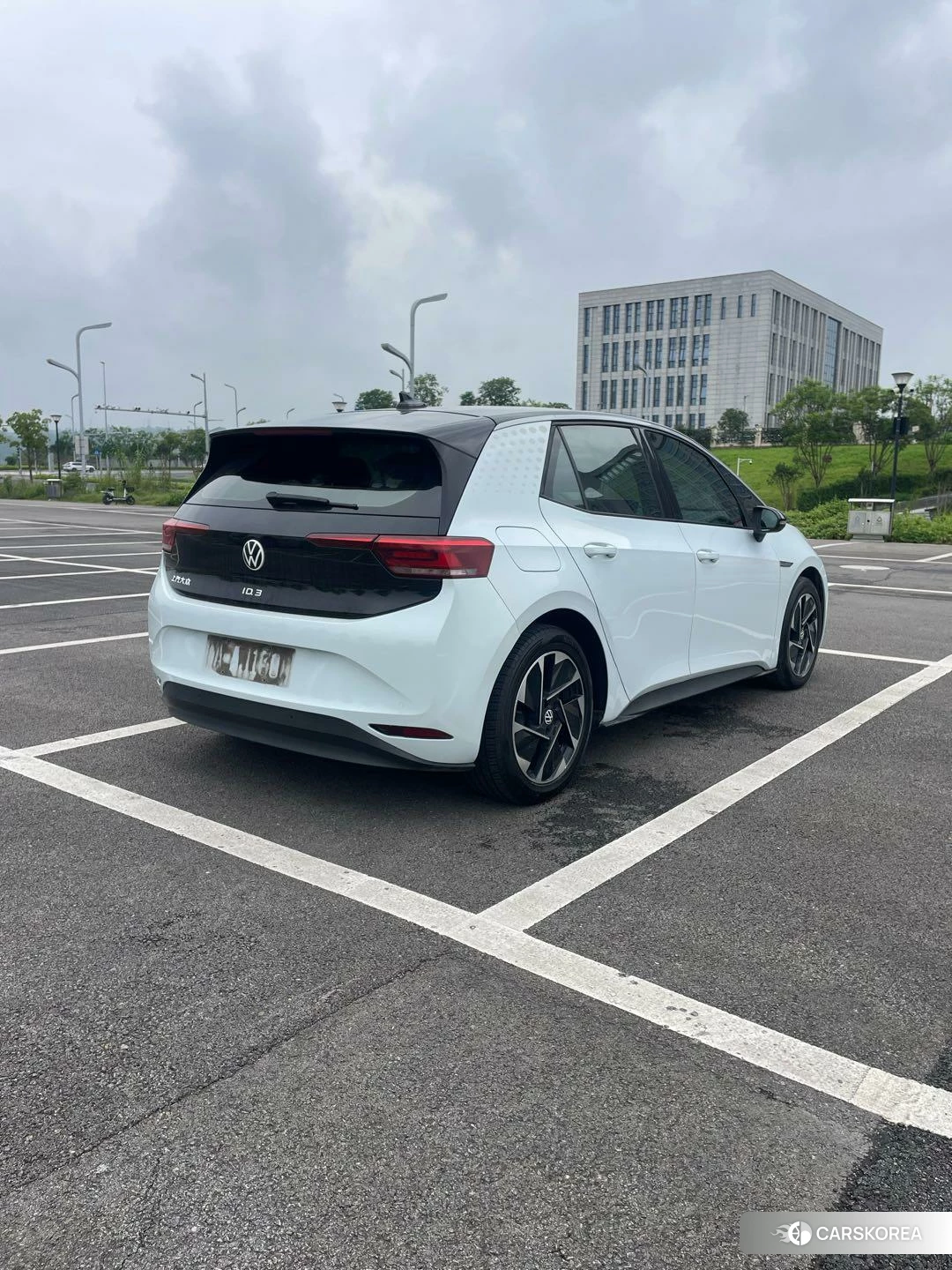 Volkswagen ID.3 2022 Белый из Китая, фото 2